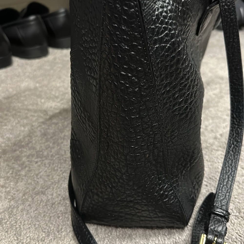 Check-embossed 2way Tote Black Leather Satchel - Picture 15 of 15